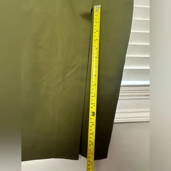 MISSGUIDED green skirt with metal hardware - Picture 13 of 13